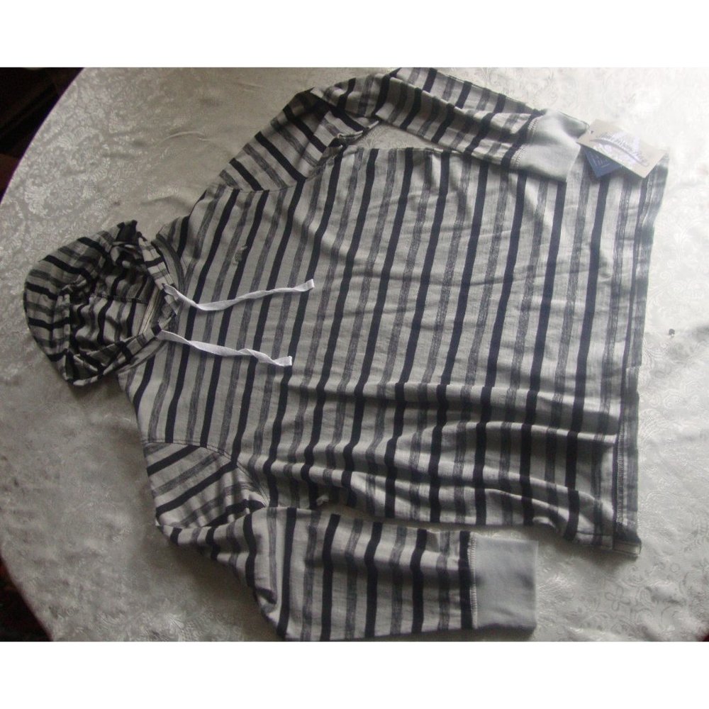 American Rag Hoodie XXL